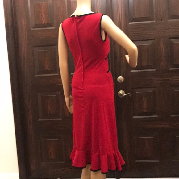 Red and black dress - Picture 10 of 16